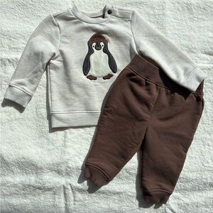 Unbranded Kids Cream & Brown Penguin Matching Set